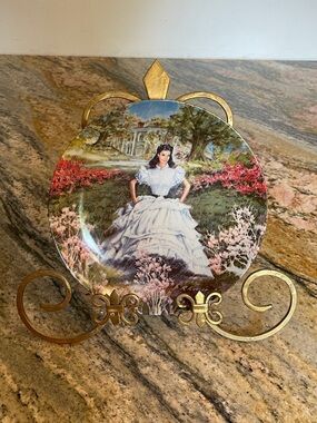 Gone With The Wind  1978 Knowles
First Edition Collector Plate 
Scarlett